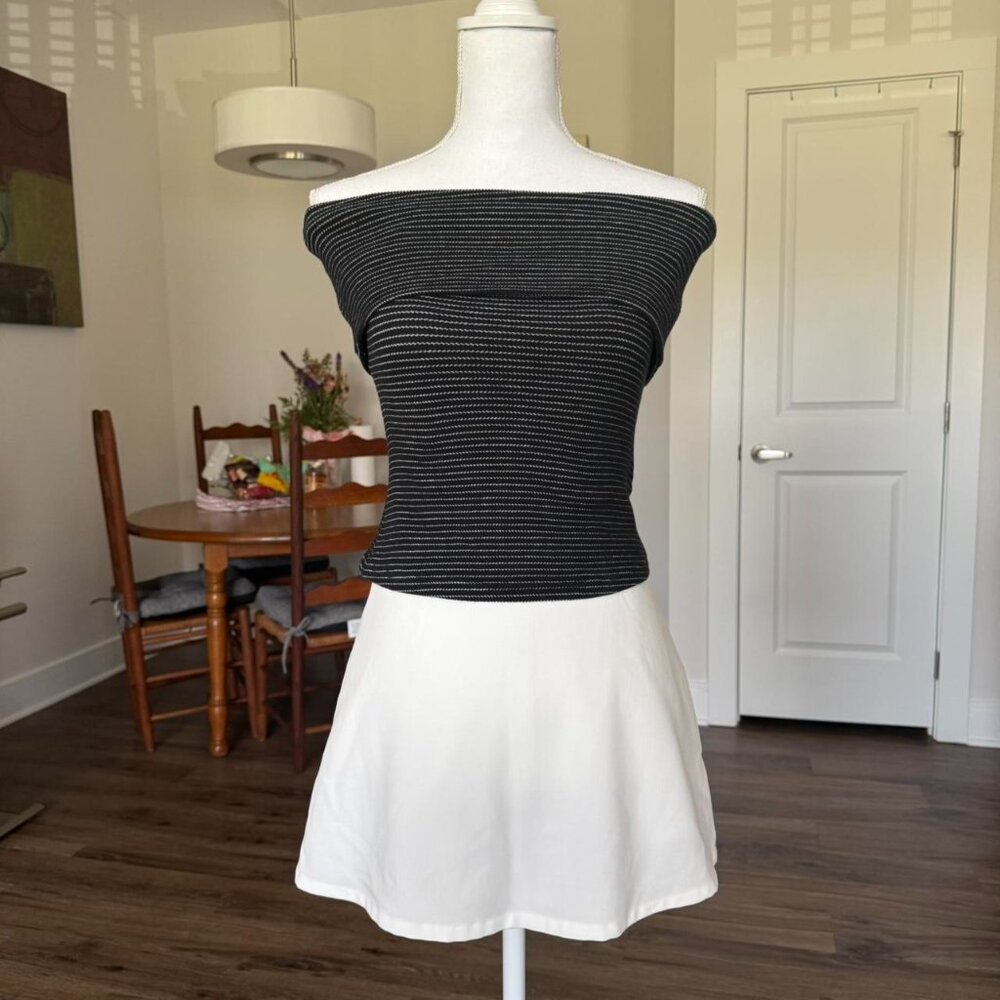 Black Striped Off-Shoulder/ Tube Top